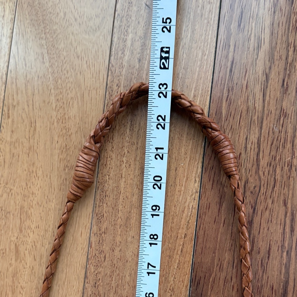 Boho Fringe Shoulder Bag - Tan
Perfect condition!! Like new!!! - Picture 11 of 11